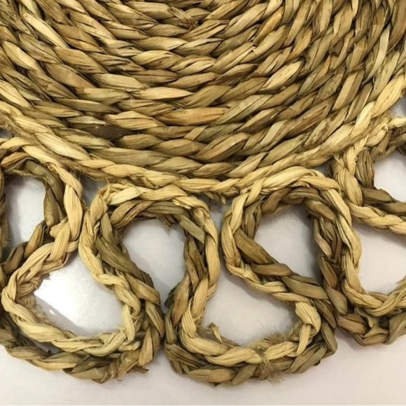 Set of 8 Boho Flower Seagrass & Corn Husk Placemats - Picture 6 of 7